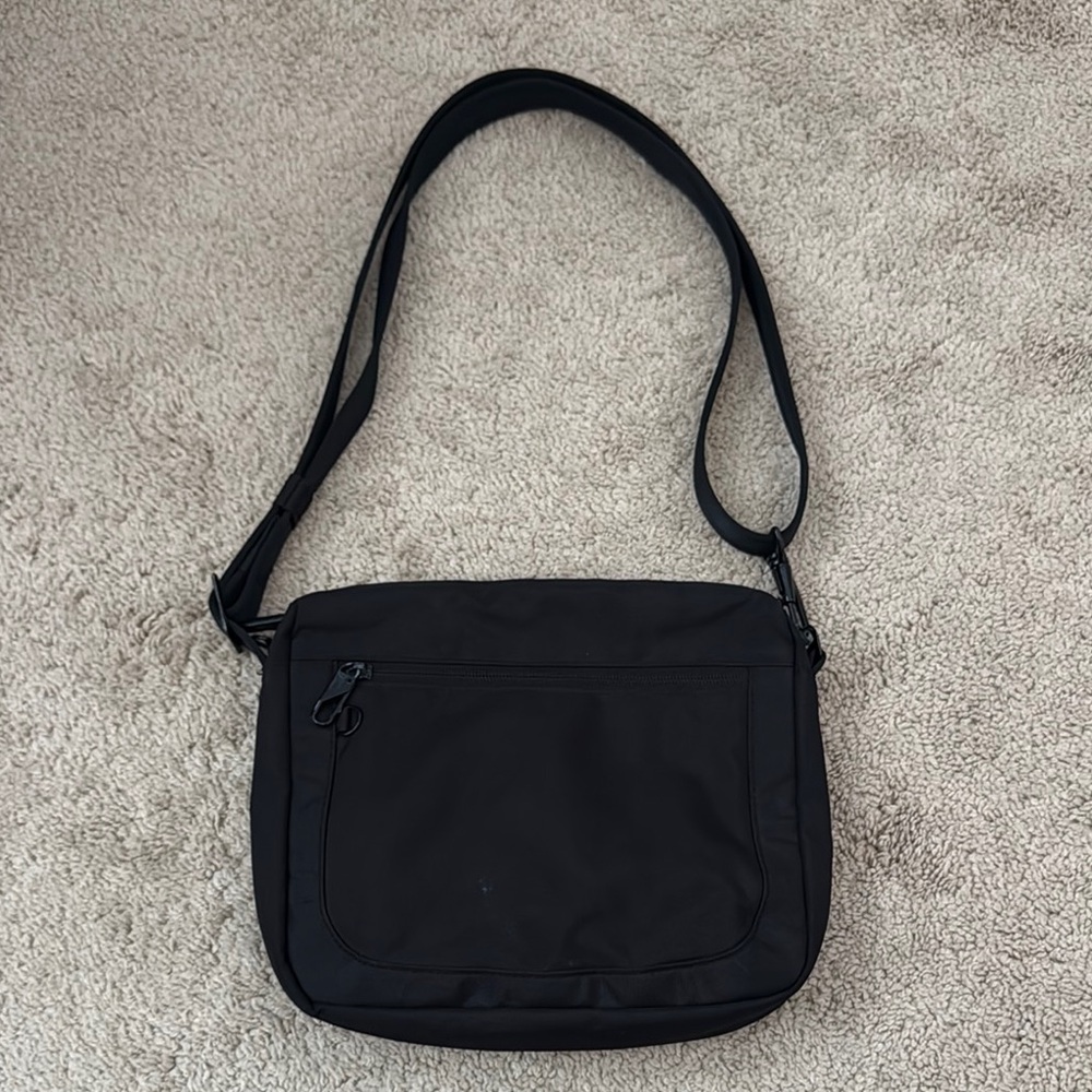 Black Crrossbody Bag